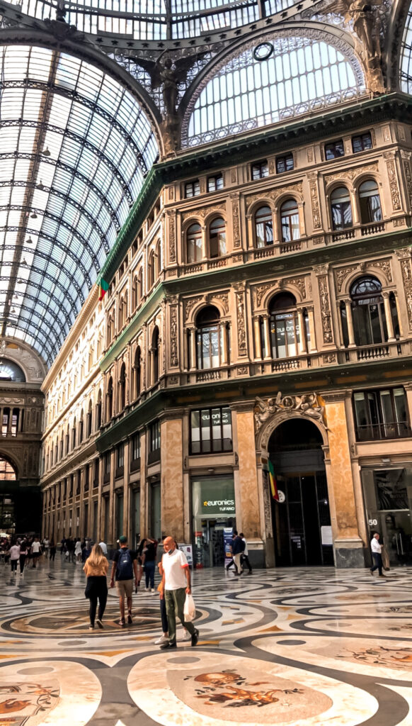 Galeria Umberto in Naples