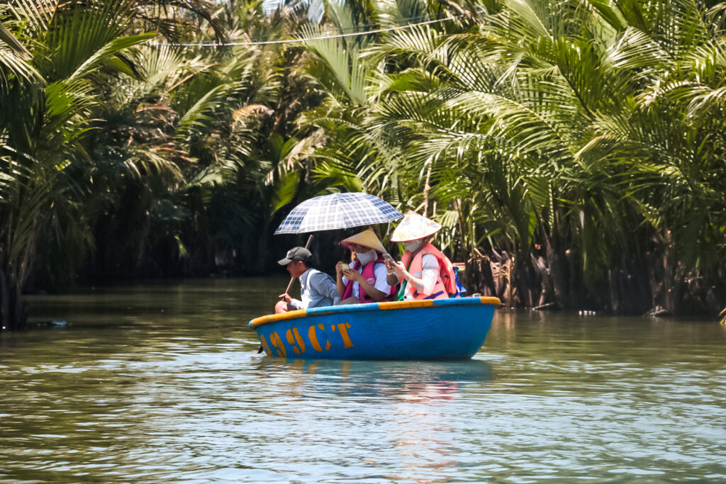 basket boat tour in Hoi An